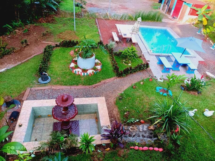 Cabana Con Piscina Venecia Exterior photo